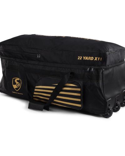 SG 22 Yard X11 Wheelie Kit Bag – 2025