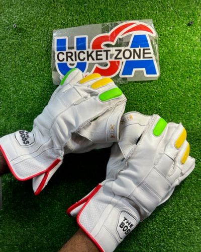 THE BOSS 333 WICKET KEEPING GLOVES