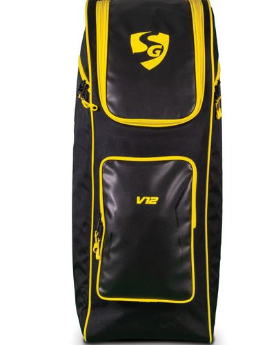 SG V12 Wheelie Duffle Junior Kit Bag – 2025
