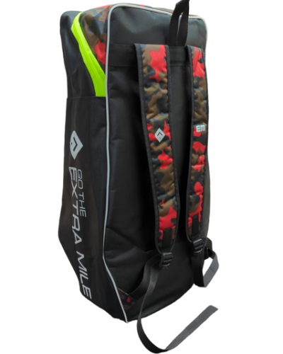 EM Maxxum V8.0 Duffle Cricket Bag