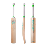 English Willow Cricket Bat – Lightweight & Durable